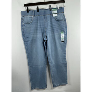 Womans NWT Terra & Sky Straight Leg Pull On Light Blue Jeans 2X 20w-22w